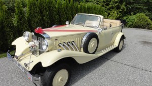 1930-beauford-vintage-classic-wedding-car-vancouver